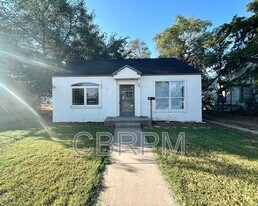 1313 25th St in Lubbock, TX - Building Photo