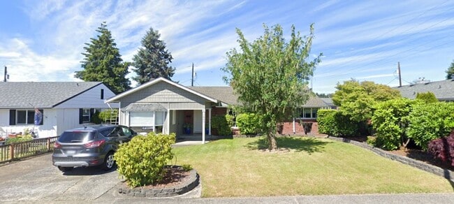 property at 1840 N Shirley St