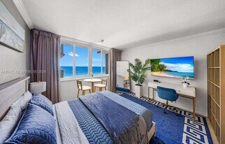 19201 Collins Ave in Sunny Isles Beach, FL - Building Photo