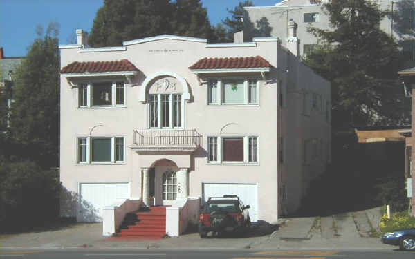 2719 Harrison St in Oakland, CA - Foto de edificio