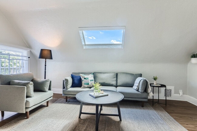 1073 N Downing St, Unit SI ID1026249P in Denver, CO - Building Photo - Building Photo