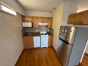 1114 Commonwealth Ave, Unit 208 in Boston, MA - Building Photo - Building Photo