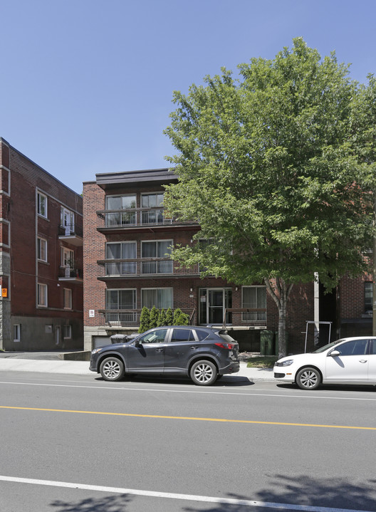 2965 Édouard-Montpetit in Montréal, QC - Building Photo