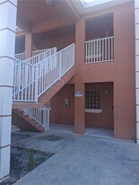 3732 SW 7th Pl in Cape Coral, FL - Building Photo