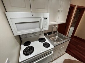 93 E Brookline St, Unit 1 in Boston, MA - Foto de edificio - Building Photo