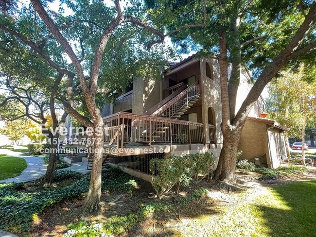 property at 2250 Monroe St