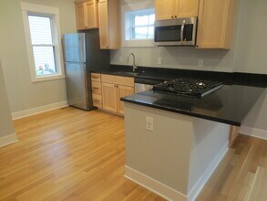 1788 W 44th St, Unit 1788 W.44th St Back in Cleveland, OH - Building Photo - Building Photo