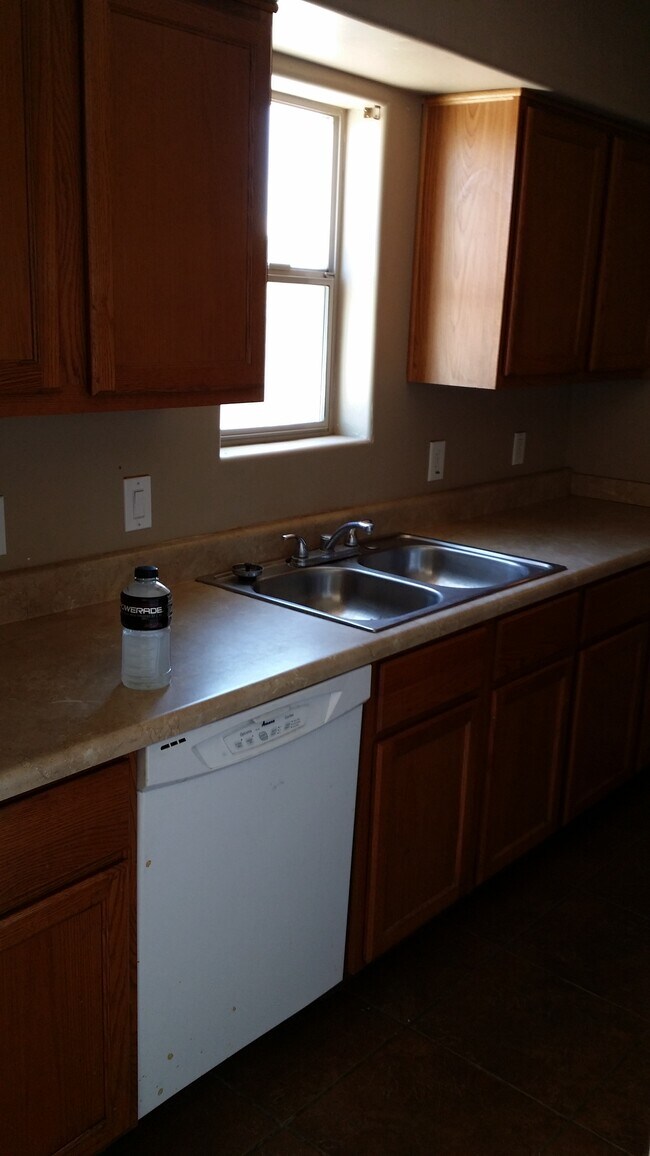 1167 N Main St, Unit a in Coolidge, AZ - Building Photo - Building Photo