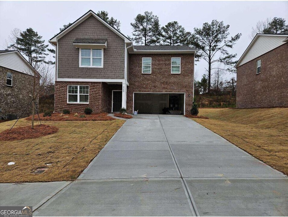 2268 Argento Cir in Dacula, GA - Building Photo