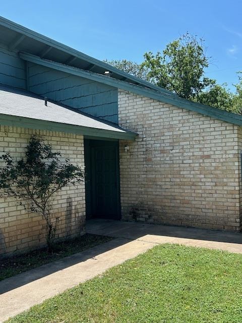 property at 516 Tomahawk Trail
