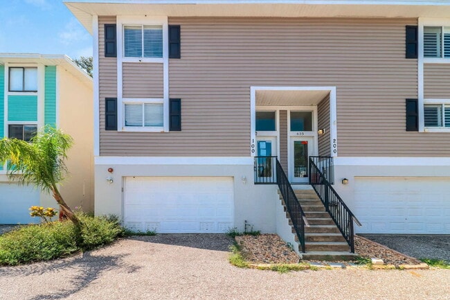 635 Michigan Blvd in Dunedin, FL - Building Photo - Building Photo