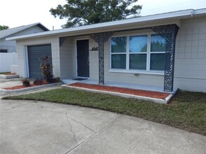 4547 54th Ave N in St. Petersburg, FL - Building Photo - Building Photo