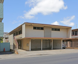 3353 Campbell Ave in Honolulu, HI - Foto de edificio - Building Photo