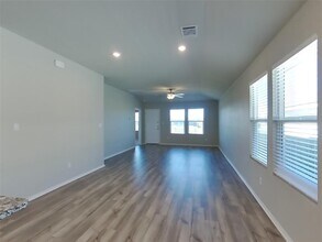 5300 Saddle Clb Dr in Georgetown, TX - Building Photo - Building Photo