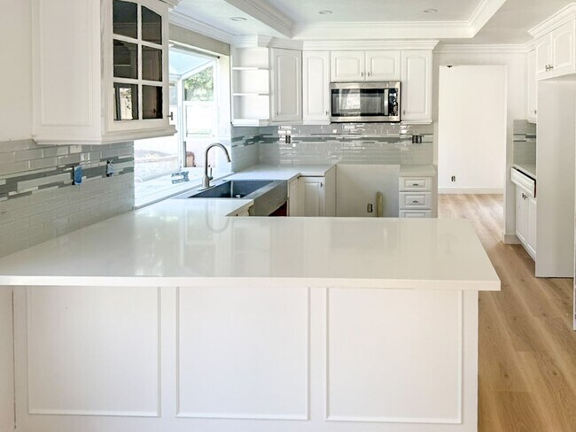 25075 Danacoral in Dana Point, CA - Building Photo - Building Photo