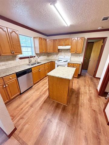 326 Co Rd 4228 in Decatur, TX - Building Photo - Building Photo