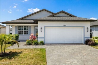 16849 Castoro Dr in Port Charlotte, FL - Building Photo - Building Photo