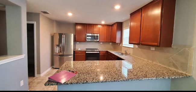 8214 Phantom Fld in San Antonio, TX - Building Photo - Building Photo