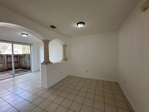 2615 SE 15th Pl in Homestead, FL - Building Photo - Building Photo