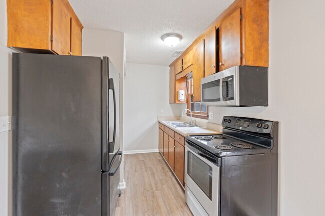 2710 Cave Ave NW in Huntsville, AL - Building Photo - Building Photo