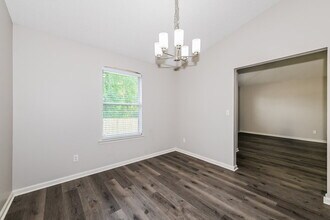 3733 Star Leaf Road in Jacksonville, FL - Foto de edificio - Building Photo