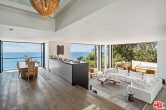 31824 Seafield Dr in Malibu, CA - Building Photo - Building Photo