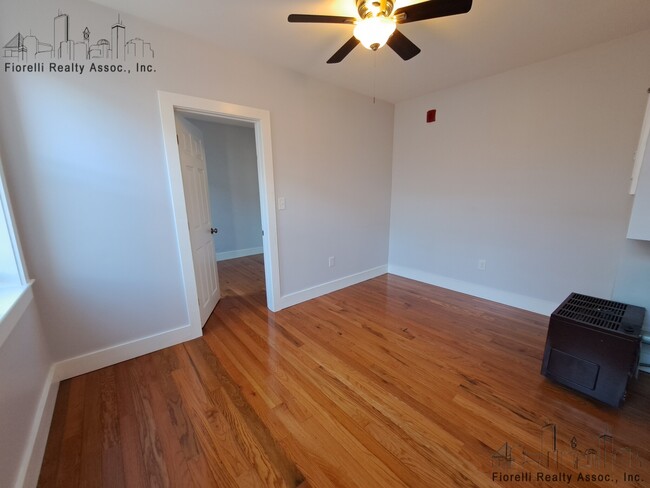 41 Clark St, Unit 4 in Boston, MA - Building Photo - Building Photo