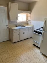 109 8th St in Belpre, OH - Building Photo - Building Photo