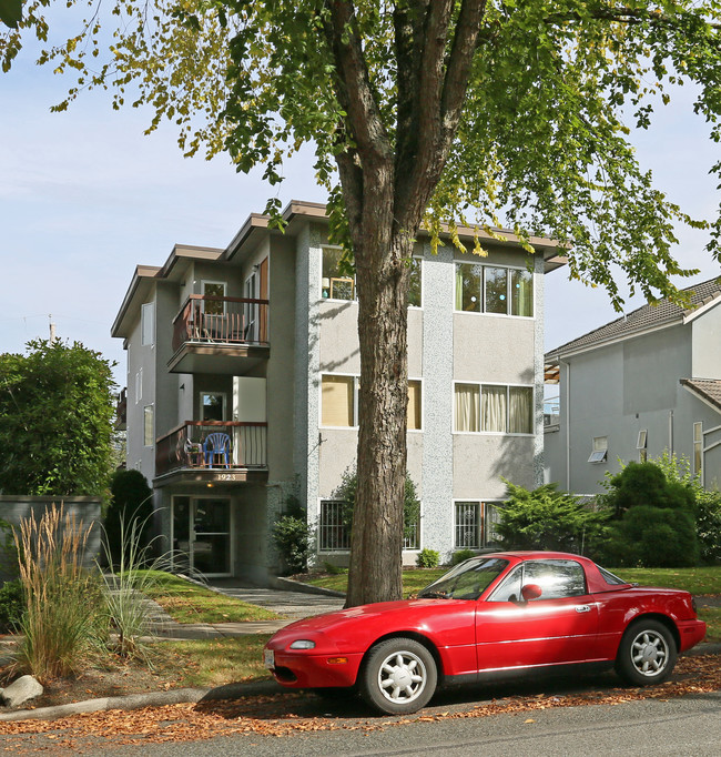 1923 Parker St in Vancouver, BC - Building Photo - Primary Photo