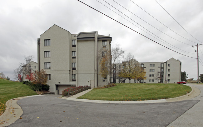 Harbour Village in Greendale, WI - Building Photo - Building Photo