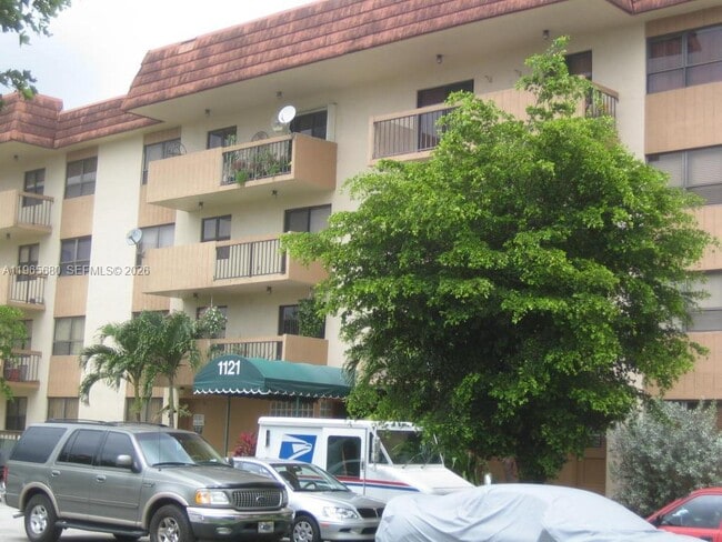 1121 SW 122nd Ave