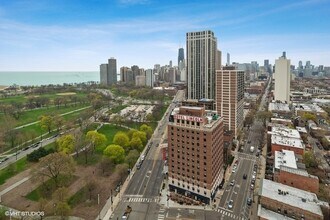 1850 N Clark St in Chicago, IL - Building Photo - Building Photo