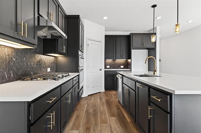 property at 2325 Myrtle Wy