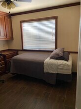 10322 W San Juan Ave in Glendale, AZ - Foto de edificio - Building Photo