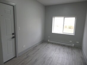 303 Stone St in Joliet, IL - Building Photo - Building Photo