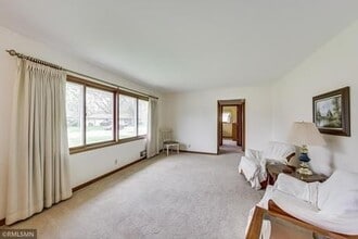 3800 Commodore Dr in Minneapolis, MN - Building Photo - Building Photo
