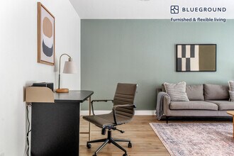 20200 Lucille Ave, Unit FL2-ID1437 in Cupertino, CA - Foto de edificio - Building Photo