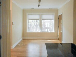 1214 W Waveland Ave in Chicago, IL - Building Photo - Building Photo