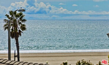 141 Hollister Ave in Santa Monica, CA - Building Photo - Building Photo