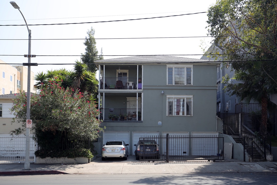 220-224 S Bonnie Brae St in Los Angeles, CA - Foto de edificio