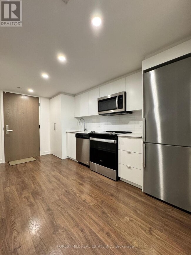 30 Tretti Wy in Toronto, ON - Building Photo - Building Photo