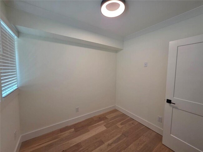 430 Markham St SW in Atlanta, GA - Building Photo - Building Photo