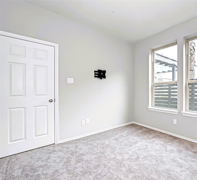 3115 Roseland Terrace Ln