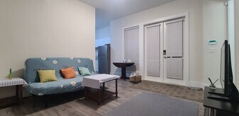 16777 16A Av in Surrey, BC - Building Photo