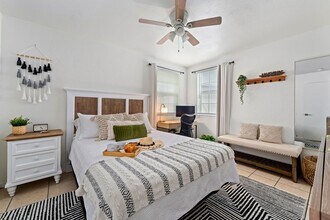 6 Palmetto Dr in Ormond Beach, FL - Building Photo - Building Photo