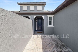 217 Villa Luna Ln in Lutz, FL - Building Photo - Building Photo