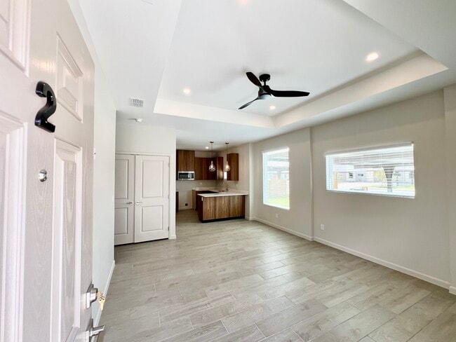 3500 Duke Ave in McAllen, TX - Foto de edificio - Building Photo