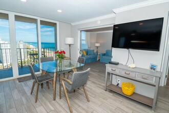 101 Briny Ave in Pompano Beach, FL - Building Photo - Building Photo