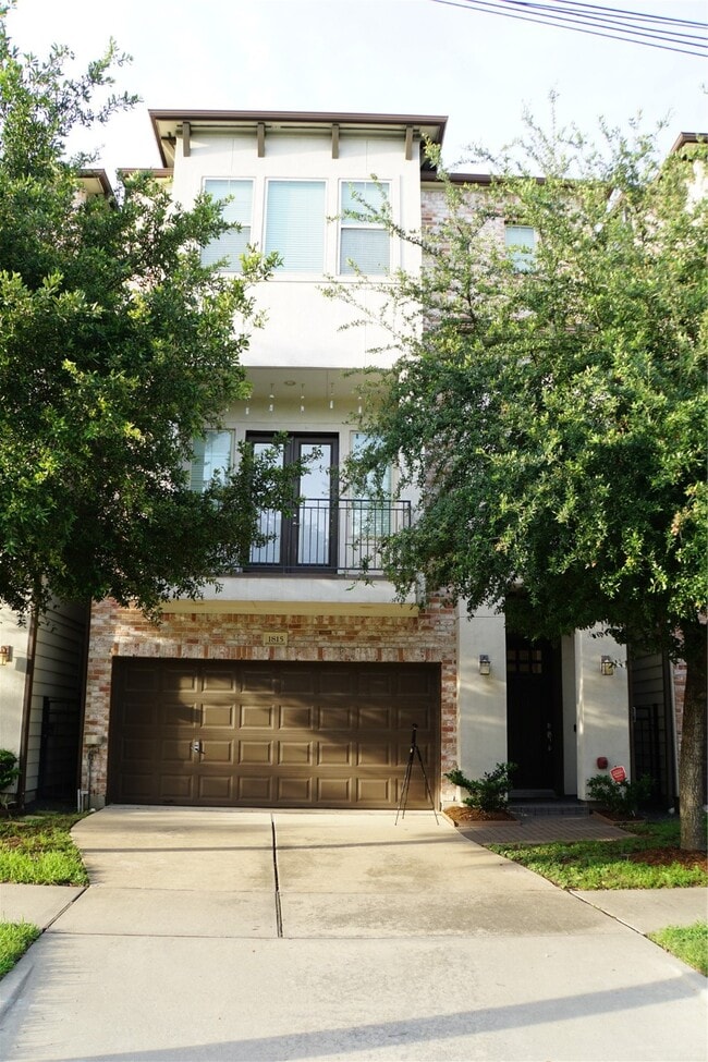 property at 1815 Hadley St