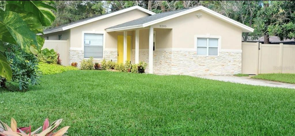 2205 Calexico Way S in St. Petersburg, FL - Building Photo